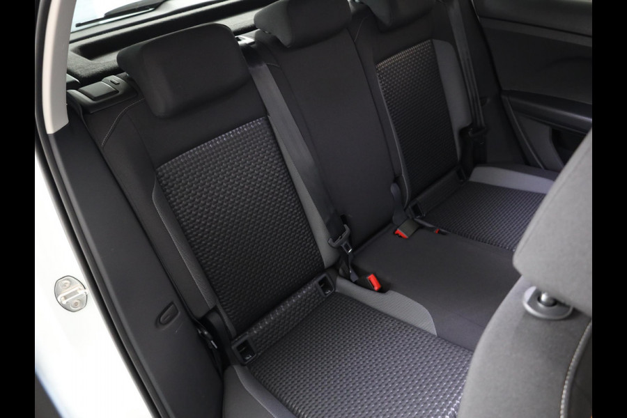 Volkswagen T-Cross 1.0 TSI R-Line 110PK DSG (Automaat) | Digitaal dashboard | Stoelverwarming | Navigatie |