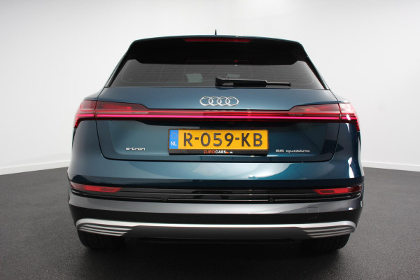 Audi e-tron e-tron 55 Quattro Advanced Selection Navigatie Camera Spiegel Camera Electrisch bedienbare achterklep Climate Control