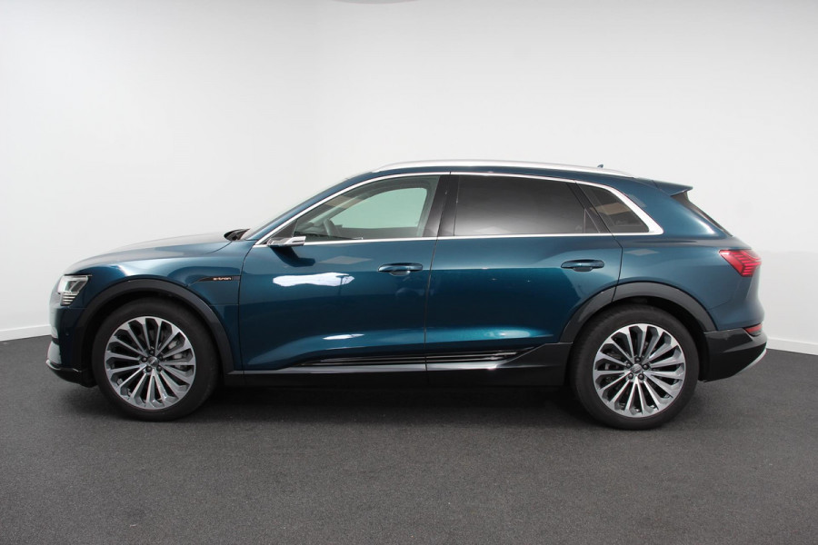 Audi e-tron e-tron 55 Quattro Advanced Selection Navigatie Camera Spiegel Camera Electrisch bedienbare achterklep Climate Control