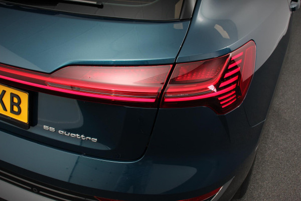 Audi e-tron e-tron 55 Quattro Advanced Selection Navigatie Camera Spiegel Camera Electrisch bedienbare achterklep Climate Control
