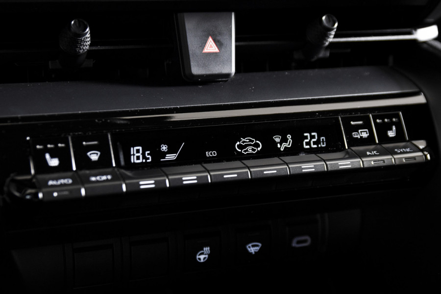 Toyota C-HR 2.0 Hybrid 200 Dynamic | Dig. Cockpit | Adapt. Cruise | Stoel-+Stuurverw. | PDC | Camera | NAV + App. Connect | ECC | LM 18" | 4737