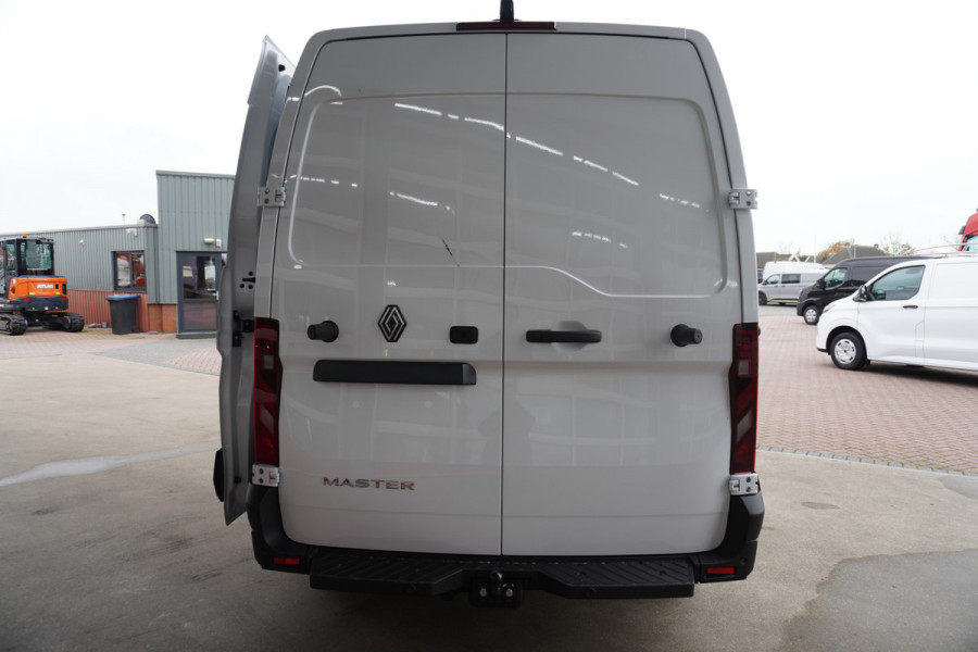 Renault Master T35 2.0 dCi 170PK L2H2 Extra Schuifdeur L / R Nr. V148 | Climate | Navi | Cruise | Trekhaak | Betimmering