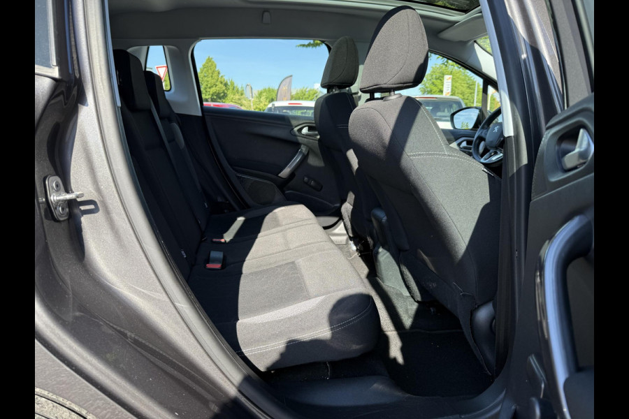 Peugeot 2008 1.2 PureTech Active 2e Eigenaar,Navi,Trekhaak,Pano,Cruise,Clima,N.A.P,110pk,Nieuwe APK bij Aflevering