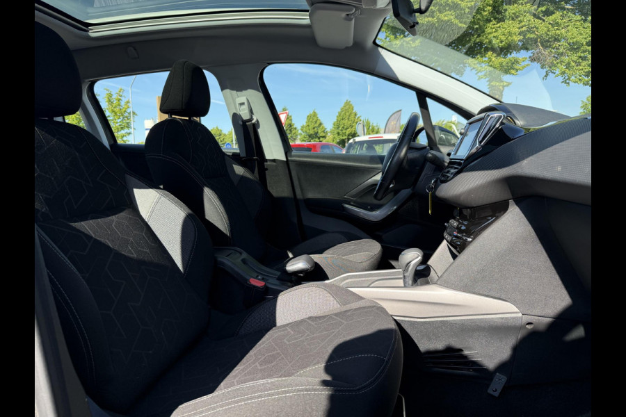 Peugeot 2008 1.2 PureTech Active 2e Eigenaar,Navi,Trekhaak,Pano,Cruise,Clima,N.A.P,110pk,Nieuwe APK bij Aflevering