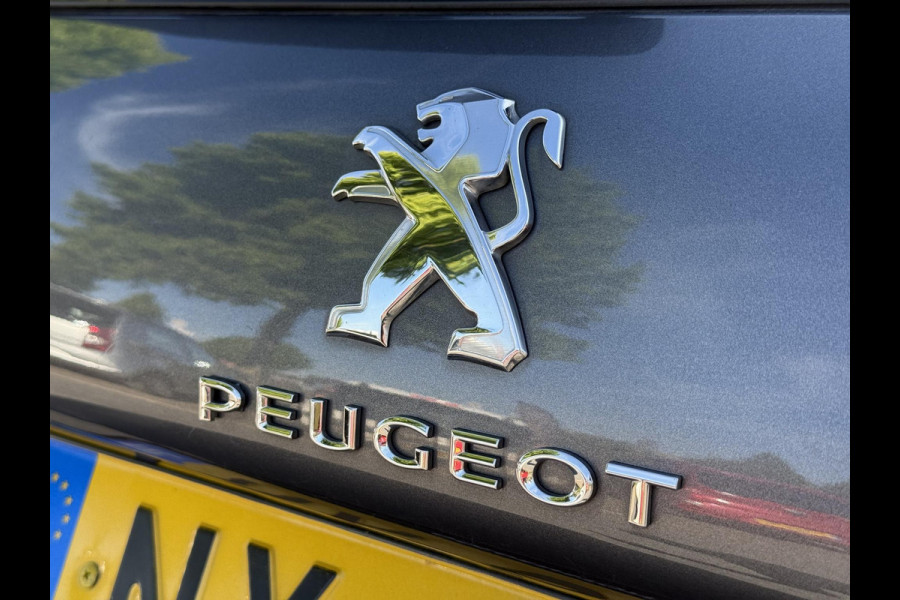Peugeot 2008 1.2 PureTech Active 2e Eigenaar,Navi,Trekhaak,Pano,Cruise,Clima,N.A.P,110pk,Nieuwe APK bij Aflevering