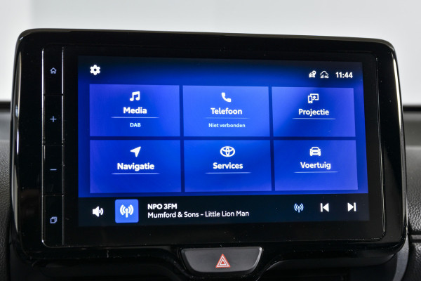 Toyota Yaris Cross 1.5 Hybrid 115 PK GR Sport | Dig. Cockpit | Adapt. Cruise | Stoel-+Stuurverw. | PDC | Camera | NAV + App. Connect | ECC | LM 18" | 7949