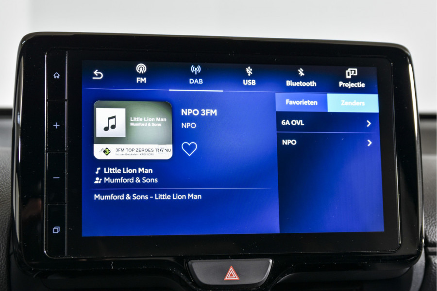 Toyota Yaris Cross 1.5 Hybrid 115 PK GR Sport | Dig. Cockpit | Adapt. Cruise | Stoel-+Stuurverw. | PDC | Camera | NAV + App. Connect | ECC | LM 18" | 7949