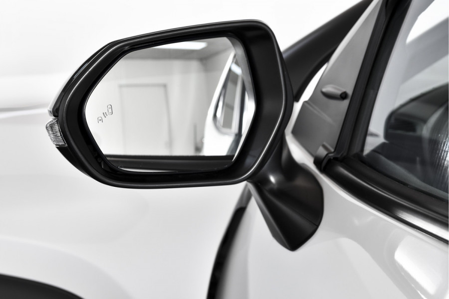 Toyota Yaris Cross 1.5 Hybrid 115 PK GR Sport | Dig. Cockpit | Adapt. Cruise | Stoel-+Stuurverw. | PDC | Camera | NAV + App. Connect | ECC | LM 18" | 7949