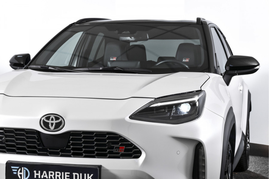 Toyota Yaris Cross 1.5 Hybrid 115 PK GR Sport | Dig. Cockpit | Adapt. Cruise | Stoel-+Stuurverw. | PDC | Camera | NAV + App. Connect | ECC | LM 18" | 7949