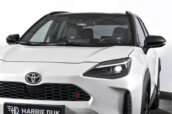 Toyota Yaris Cross 1.5 Hybrid 115 PK GR Sport | Dig. Cockpit | Adapt. Cruise | Stoel-+Stuurverw. | PDC | Camera | NAV + App. Connect | ECC | LM 18" | 7949