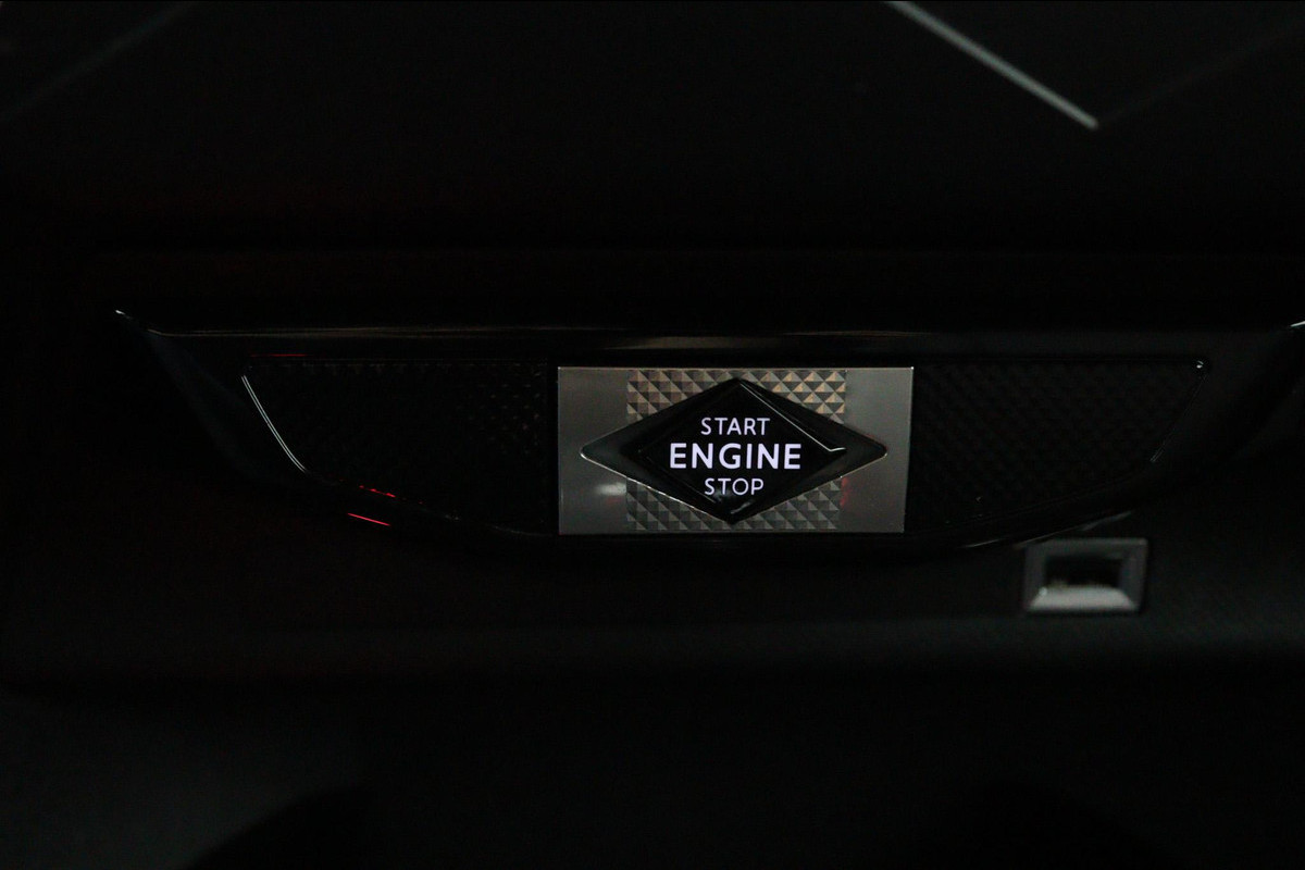 DS DS 3 Crossback E-Tense Business 50 kWh*ECC*NAVI*CAMERA*CRUISE* DS DS 3 Crossback E-Tense Business 50 kWh*ECC*NAVI*CAMERA*CRUISE*