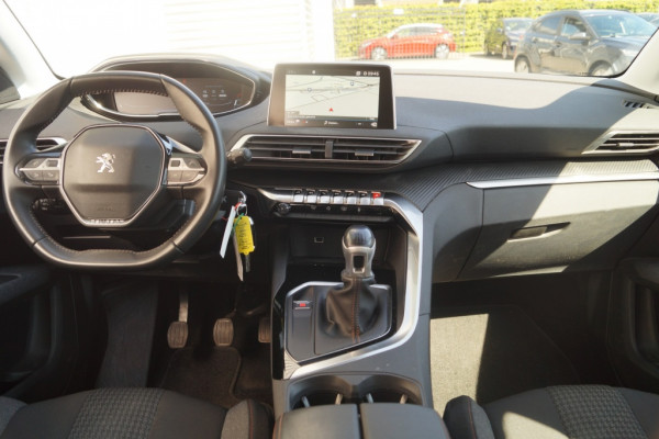 Peugeot 5008 1.2 PureTech 130pk Executive 7-persoons -NAVI-ECC-