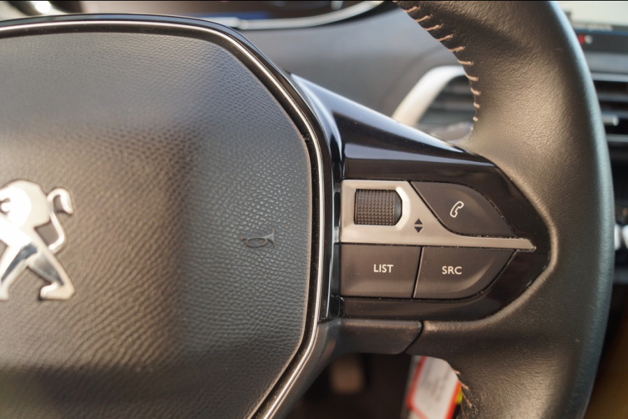 Peugeot 5008 1.2 PureTech 130pk Executive 7-persoons -NAVI-ECC-