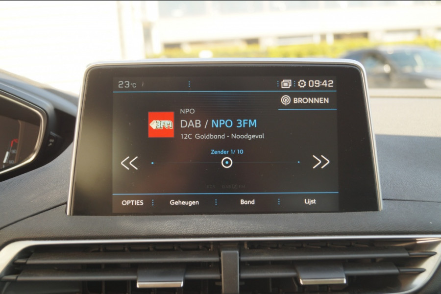 Peugeot 5008 1.2 PureTech 130pk Executive 7-persoons -NAVI-ECC-