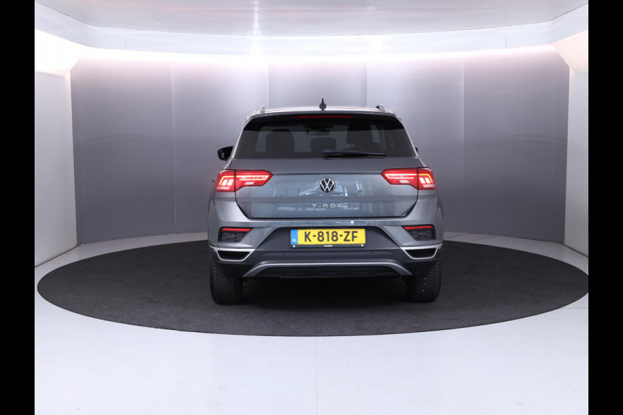Volkswagen T-Roc 1.0 TSI Style 110 pk | Navigatie | Parkeersensoren | Adaptieve cruise control | Autom. airco |