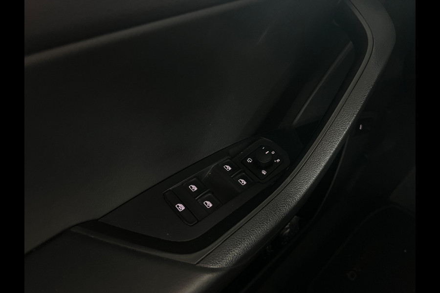Škoda Kodiaq 1.5 TSI Limited Business Edition 7p. NL AUTO | 7 PERSOONS | PANO | AUTOMAAT | CARPLAY | HALF LEDER | ! 2DE PINKSTERDAG GEOPEND VAN 10:00 UUR T/M 17:00 UUR