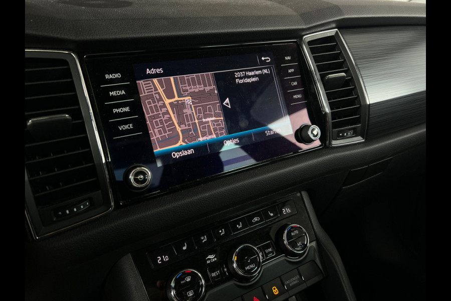 Škoda Kodiaq 1.5 TSI Limited Business Edition 7p. NL AUTO | 7 PERSOONS | PANO | AUTOMAAT | CARPLAY | HALF LEDER | ! 2DE PINKSTERDAG GEOPEND VAN 10:00 UUR T/M 17:00 UUR