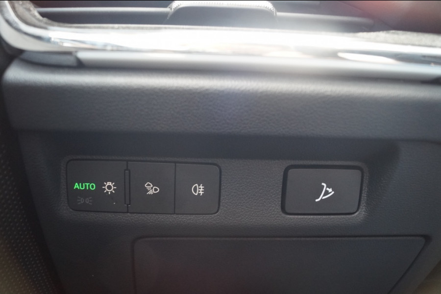 Škoda ENYAQ iV 60 180pk 62kWh -PANO-LEER-NAVI-ECC-PDC-