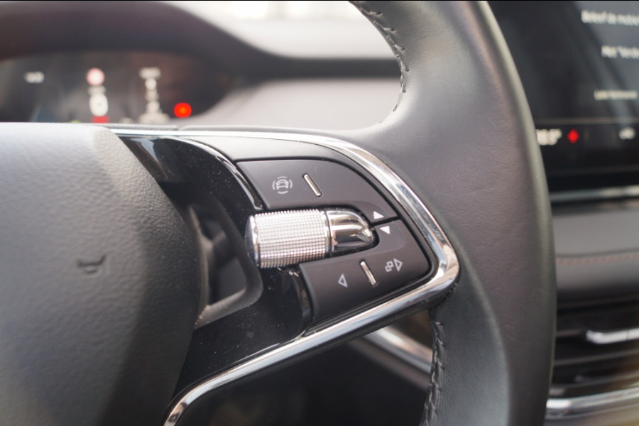 Škoda ENYAQ iV 60 180pk 62kWh -PANO-LEER-NAVI-ECC-PDC-