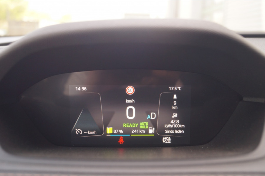 Škoda ENYAQ iV 60 180pk 62kWh -PANO-LEER-NAVI-ECC-PDC-