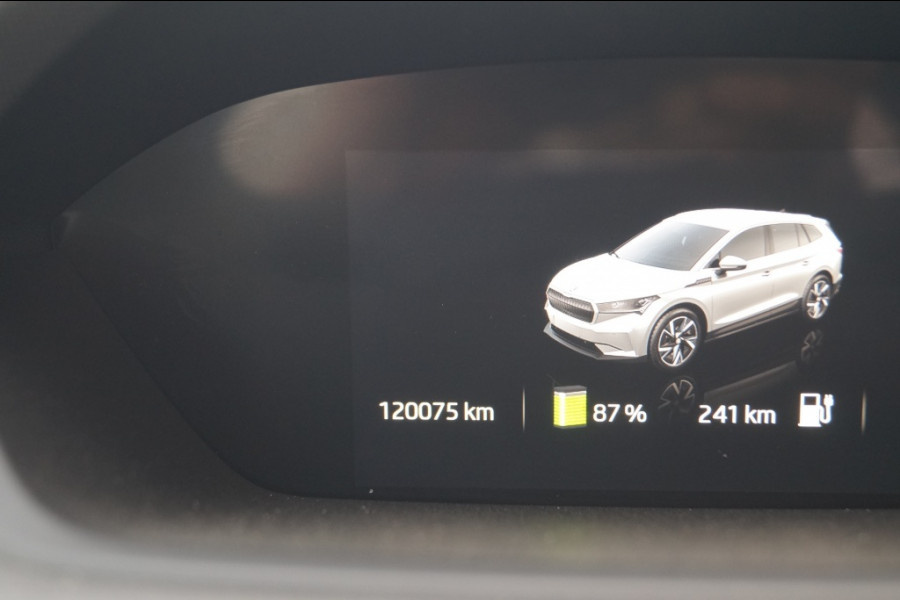 Škoda ENYAQ iV 60 180pk 62kWh -PANO-LEER-NAVI-ECC-PDC-