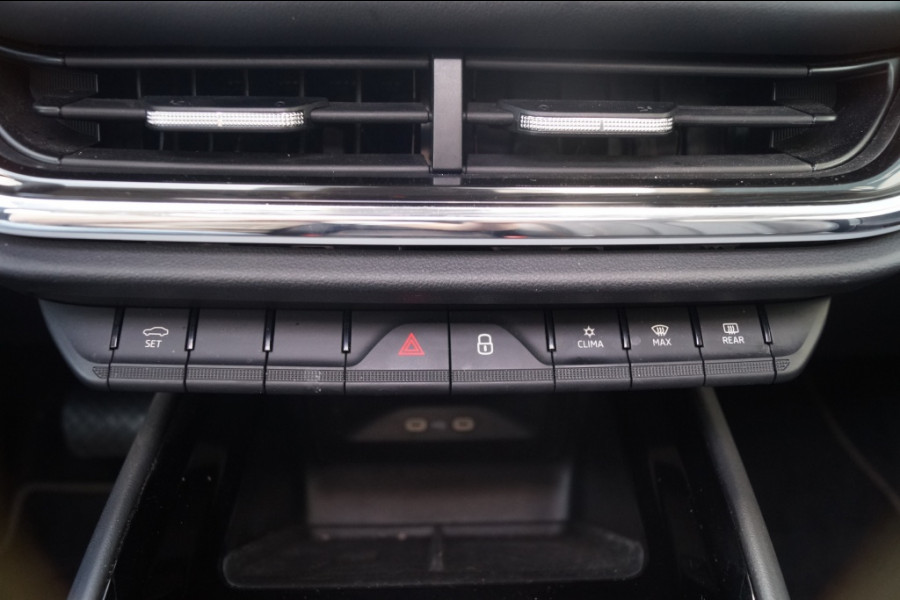 Škoda ENYAQ iV 60 180pk 62kWh -PANO-LEER-NAVI-ECC-PDC-