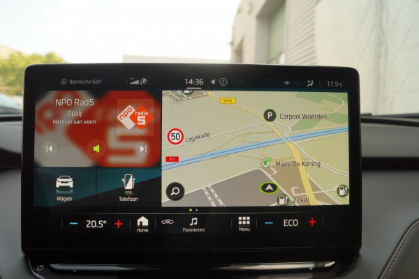 Škoda ENYAQ iV 60 180pk 62kWh -PANO-LEER-NAVI-ECC-PDC-
