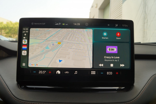 Škoda ENYAQ iV 60 180pk 62kWh -PANO-LEER-NAVI-ECC-PDC-