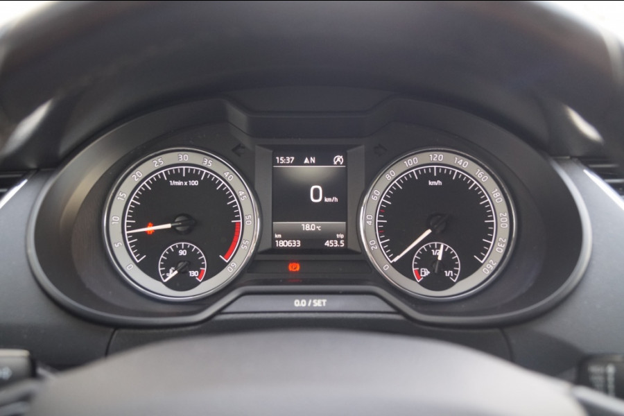 Škoda Octavia Combi 1.6 TDI Style -LED-NAVI-ECC-PDC-