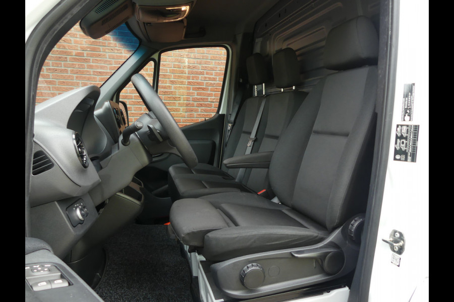 Mercedes-Benz Sprinter 317 CDI L2H2 3500KG Trekgewicht Camera/Navigatie/Trekhaak