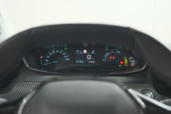 Peugeot e-2008 EV Active 50 kWh | Camera | Navigatie | Climate Control | Apple Carplay
