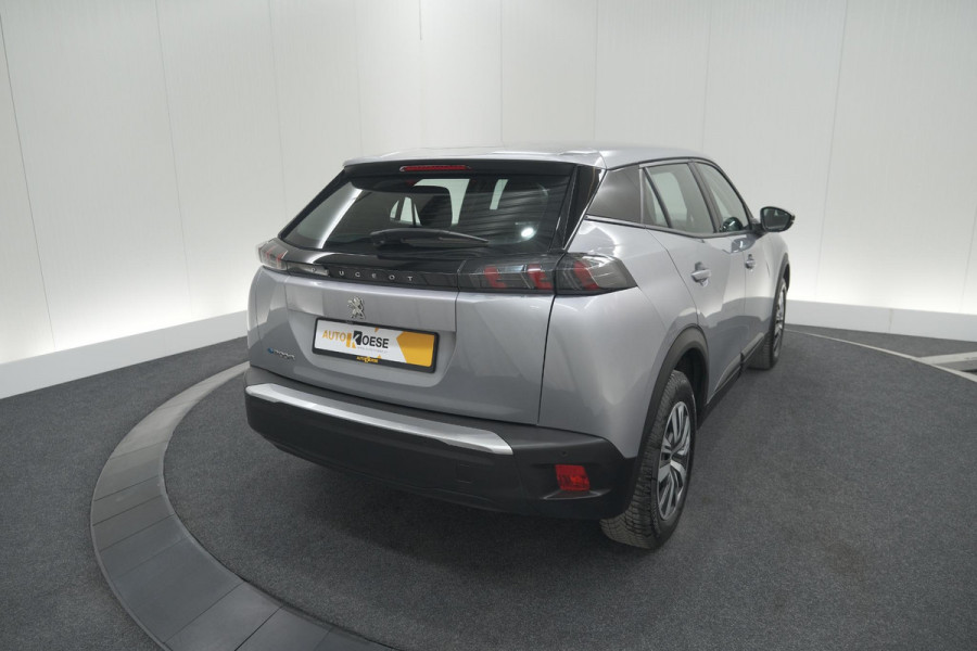 Peugeot e-2008 EV Active 50 kWh | Camera | Navigatie | Climate Control | Apple Carplay