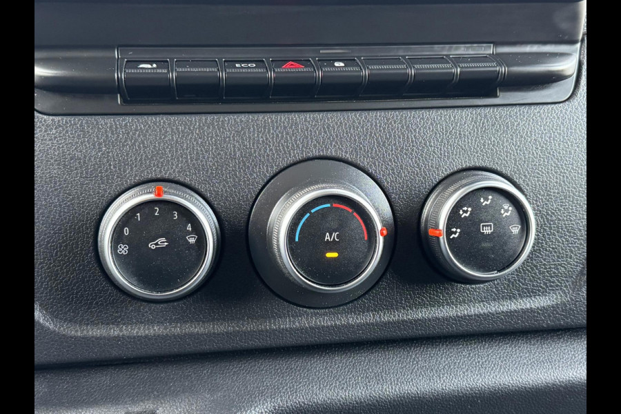 Renault Master T35 2.3 dCi 135 L2H2 Cruise Navigatie Airco All Season banden Goed onderhouden