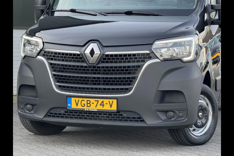 Renault Master T35 2.3 dCi 135 L2H2 Cruise Navigatie Airco All Season banden Goed onderhouden