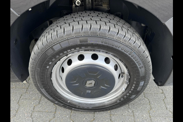 Renault Master T35 2.3 dCi 135 L2H2 Cruise Navigatie Airco All Season banden Goed onderhouden