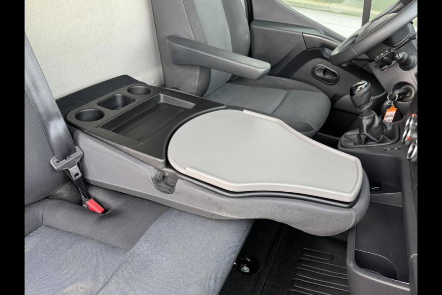 Renault Master T35 2.3 dCi 135 L2H2 Cruise Navigatie Airco All Season banden Goed onderhouden