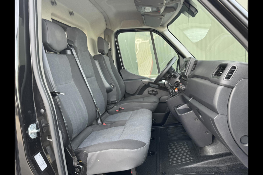 Renault Master T35 2.3 dCi 135 L2H2 Cruise Navigatie Airco All Season banden Goed onderhouden