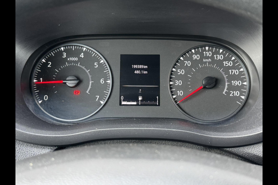 Renault Master T35 2.3 dCi 135 L2H2 Cruise Navigatie Airco All Season banden Goed onderhouden