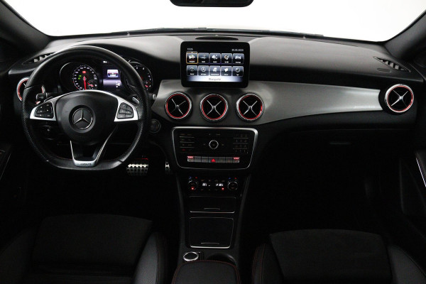 Mercedes-Benz CLA-Klasse 180 Business Solution AMG Upgrade Edition (ACHTERUITRIJCAMERA, NAVIGATIE, STOELVERWARMING, CRUISE)