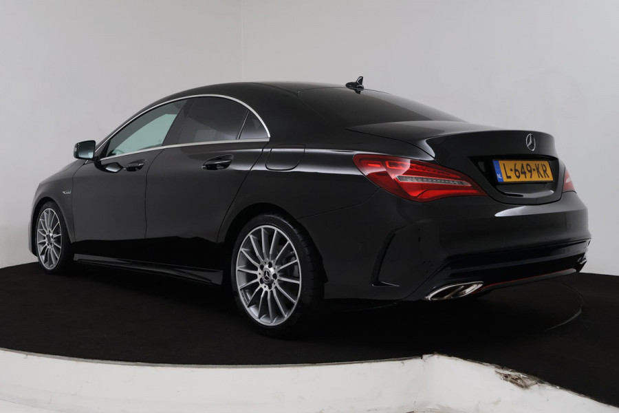 Mercedes-Benz CLA-Klasse 180 Business Solution AMG Upgrade Edition (ACHTERUITRIJCAMERA, NAVIGATIE, STOELVERWARMING, CRUISE)