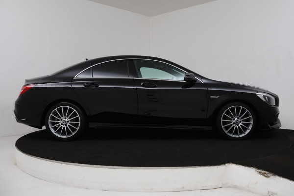 Mercedes-Benz CLA-Klasse 180 Business Solution AMG Upgrade Edition (ACHTERUITRIJCAMERA, NAVIGATIE, STOELVERWARMING, CRUISE)