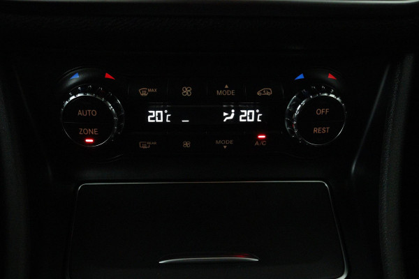 Mercedes-Benz CLA-Klasse 180 Business Solution AMG Upgrade Edition (ACHTERUITRIJCAMERA, NAVIGATIE, STOELVERWARMING, CRUISE)