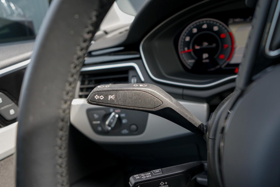 Audi A4 Avant 35 TFSI Launch edition | Apple Carplay | LED | Elektrische achterklep