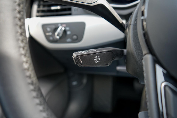 Audi A4 Avant 35 TFSI Launch edition | Apple Carplay | LED | Elektrische achterklep