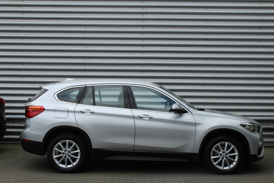BMW X1 sDrive18i 141pk AUTOMAAT NL-Auto 74.942km Clima Cruise Navi Camera HUD Keyless El. Klep 17"LMV