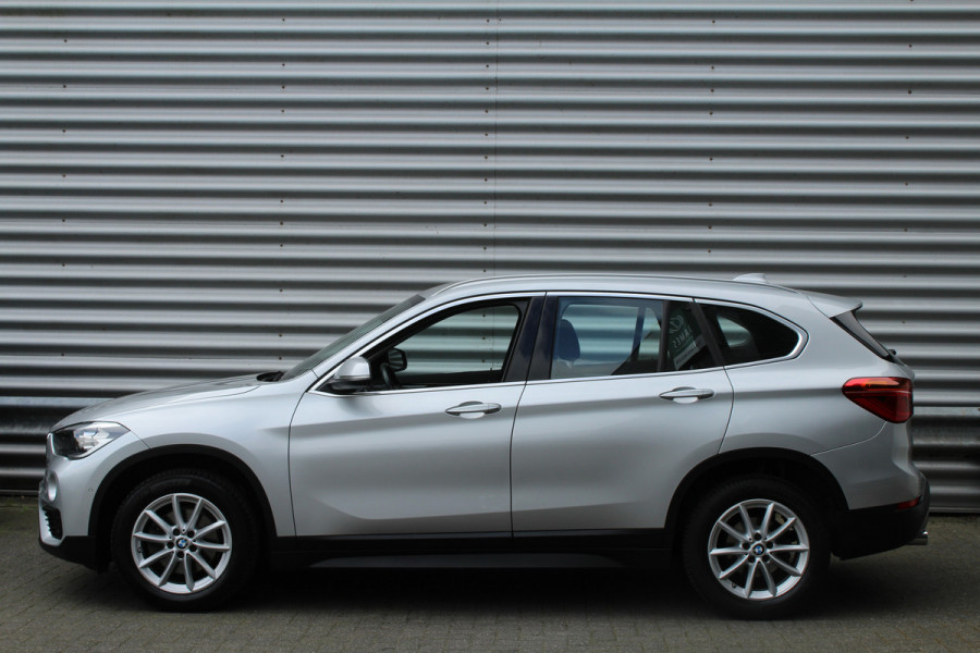 BMW X1 sDrive18i 141pk AUTOMAAT NL-Auto 74.942km Clima Cruise Navi Camera HUD Keyless El. Klep 17"LMV