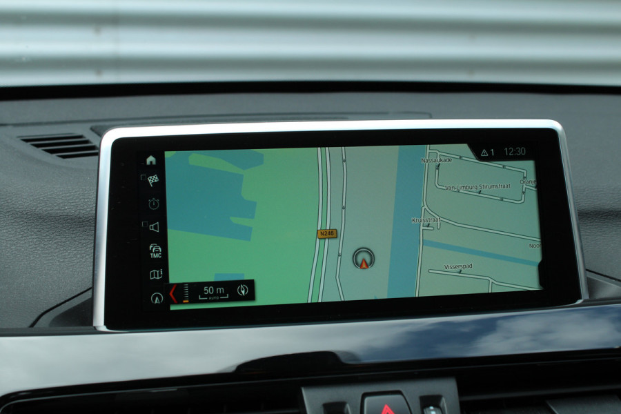 BMW X1 sDrive18i 141pk AUTOMAAT NL-Auto 74.942km Clima Cruise Navi Camera HUD Keyless El. Klep 17"LMV