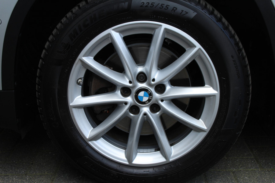 BMW X1 sDrive18i 141pk AUTOMAAT NL-Auto 74.942km Clima Cruise Navi Camera HUD Keyless El. Klep 17"LMV
