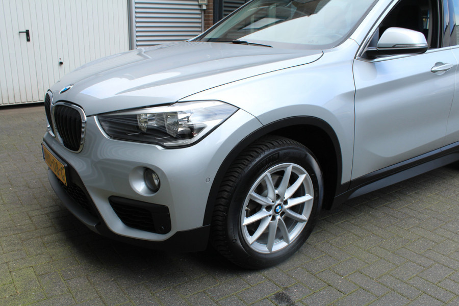 BMW X1 sDrive18i 141pk AUTOMAAT NL-Auto 74.942km Clima Cruise Navi Camera HUD Keyless El. Klep 17"LMV