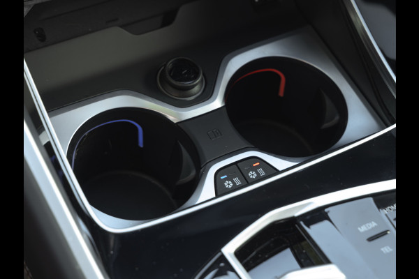 BMW X6 xDrive40i M-Sport Pro - Pano - Luchtvering - Standkachel - Head-up Display